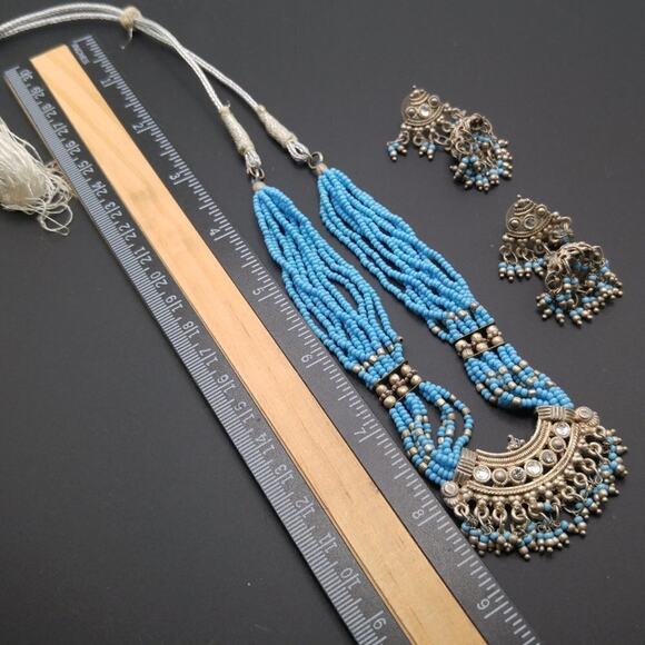 Turquoise Seed Bead Rhinestone Pendant 26" Necklace, Dangle Post Earrings 1 3/4" - Picture 7 of 8